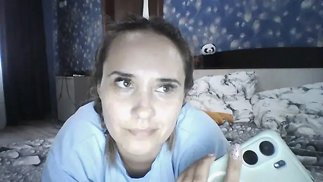 Alisa07qw online show from May 29, 2026, 12:03 pm