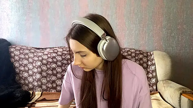 Snapshot of AlisaBloom chatting on March 14, 2026, 10:10 am AlisaBloom online show from March 14, 2026, 10:10 am