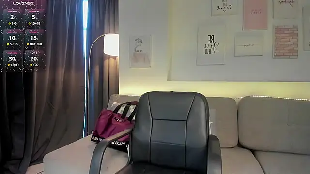 Snapshot of Zoey_monroe chatting on March 20, 2026, 11:59 am Zoey monroe online show from March 20, 2026, 11:59 am
