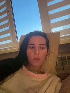 Snapshot of Oliviyaa_kiss_ chatting on March 14, 2026, 4:45 pm Oliviyaa kiss online show from March 14, 2026, 4:45 pm