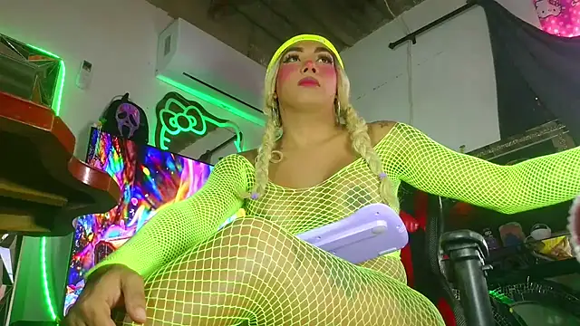 candy aass online show from July 11, 2026, 9:27 pm