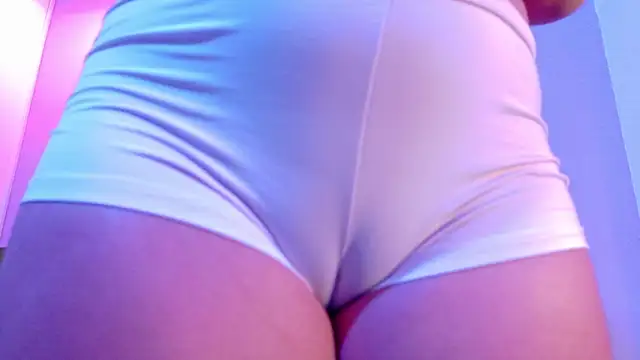 Snapshot of ZoeyMonroe_ chatting on March 17, 2026, 3:11 am ZoeyMonroe online show from March 17, 2026, 3:11 am