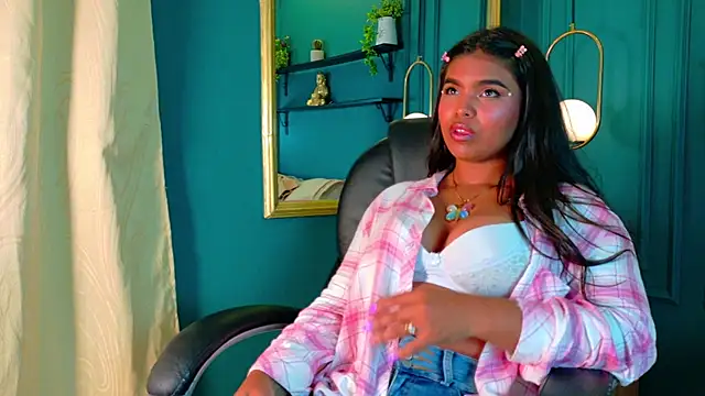 Snapshot of ZoeyMonroe_ chatting on April 28, 2026, 3:44 am ZoeyMonroe online show from April 28, 2026, 3:44 am