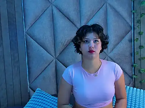 Snapshot of LaraSpark__ chatting on March 13, 2026, 11:39 am LaraSpark online show from March 13, 2026, 11:39 am