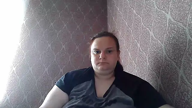DollyGersonn online show from July 6, 2026, 5:15 am