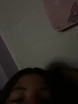 Snapshot of SlushyAcrylic chatting on March 10, 2026, 7:02 am SlushyAcrylic online show from March 10, 2026, 7:02 am