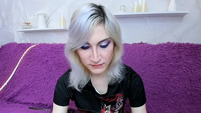 DianaBardot online show from May 4, 2026, 3:13 am