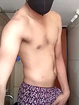 Roy3 2 online show from April 9, 2026, 6:41 am