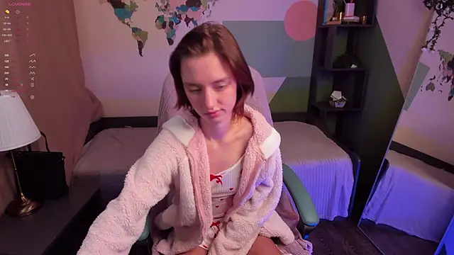 Snapshot of Pretty_Victoria chatting on March 14, 2026, 6:19 am Pretty Victoria online show from March 14, 2026, 6:19 am