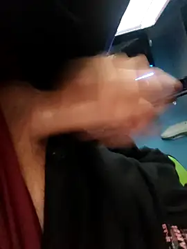 Snapshot of rizzckit chatting on March 26, 2026, 10:43 am rizzckit online show from March 26, 2026, 10:43 am