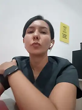 Snapshot of valeryvilla chatting on March 13, 2026, 12:39 am valeryvilla online show from March 13, 2026, 12:39 am