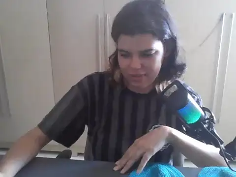 Snapshot of ArleneHollan chatting on March 13, 2026, 10:44 am ArleneHollan online show from March 13, 2026, 10:44 am