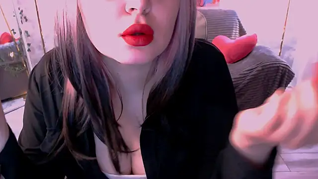 Snapshot of DaisyBloomm chatting on March 12, 2026, 3:07 pm DaisyBloomm online show from March 12, 2026, 3:07 pm