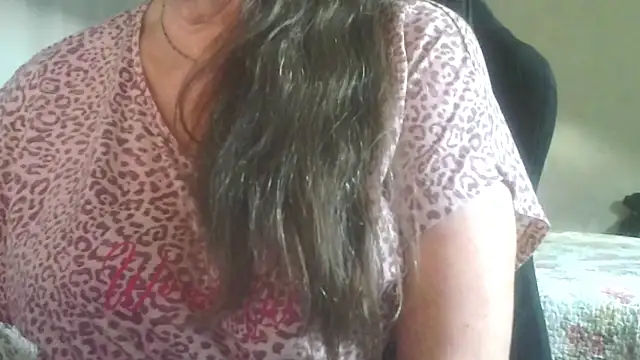 Snapshot of justerotiq chatting on March 10, 2026, 4:56 pm justerotiq online show from March 10, 2026, 4:56 pm