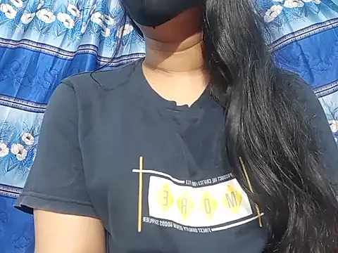 Snapshot of Emma_4433 chatting on March 10, 2026, 7:41 pm Emma 4433 online show from March 10, 2026, 7:41 pm