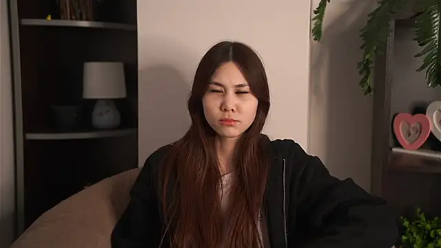 Snapshot of ShareeLavertue chatting on March 11, 2026, 5:57 am ShareeLavertue online show from March 11, 2026, 5:57 am