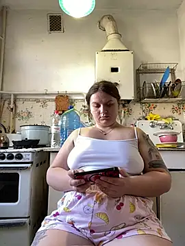 Snapshot of Nenssy555 chatting on March 12, 2026, 11:16 am Nenssy555 online show from March 12, 2026, 11:16 am