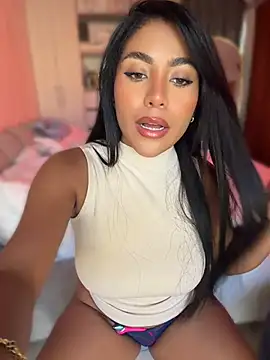 SaraValentina11 online show from May 31, 2026, 8:10 pm