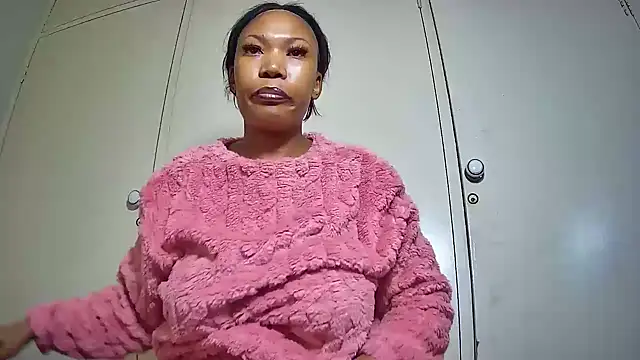embarbianc online show from May 7, 2026, 8:47 pm