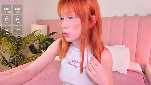 lisa sunny  online show from March 22, 2026, 10:24 pm
