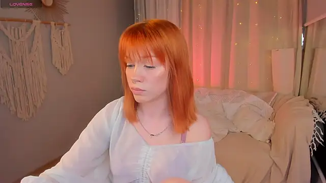 lisa sunny  online show from April 15, 2026, 4:25 pm