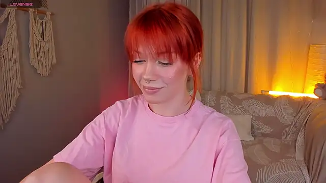 lisa sunny  online show from April 25, 2026, 4:59 pm