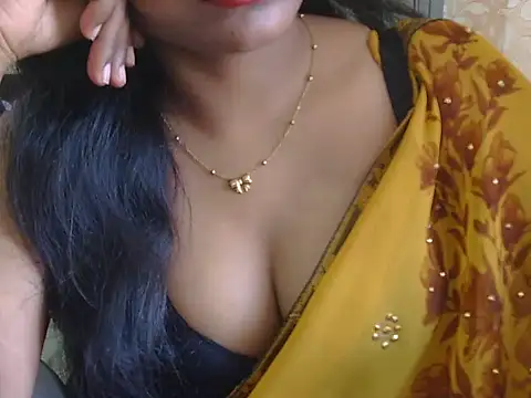 hottest mahiii online show from May 30, 2026, 1:57 am