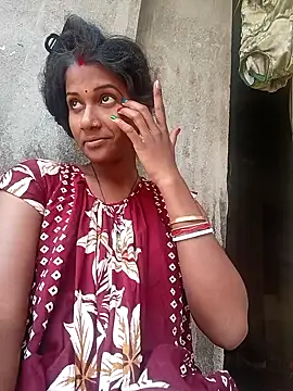 sweety000111 online show from March 13, 2026, 4:52 am