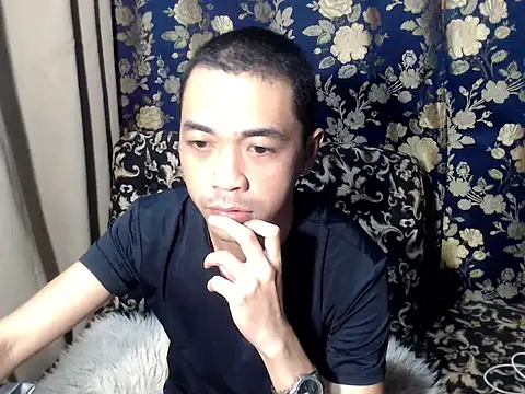 Snapshot of _taeyong chatting on March 12, 2026, 7:58 am taeyong online show from March 12, 2026, 7:58 am