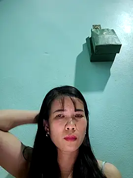 Geelio-playsx24 online show from May 7, 2026, 2:44 pm
