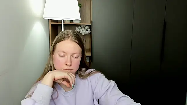 Snapshot of LashandaDevoto chatting on March 13, 2026, 9:49 am LashandaDevoto online show from March 13, 2026, 9:49 am