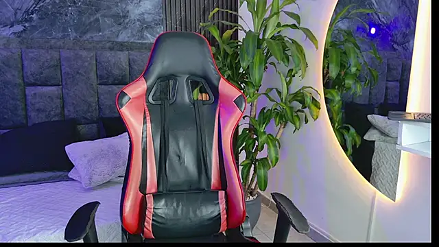 Snapshot of noah_travis chatting on March 12, 2026, 1:28 pm noah travis online show from March 12, 2026, 1:28 pm