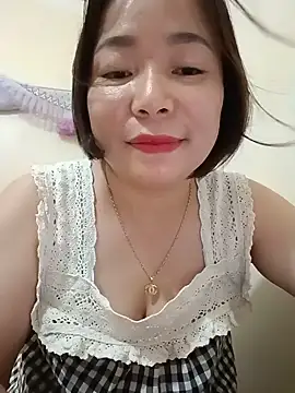 SingleeMomm online show from June 26, 2026, 5:45 am