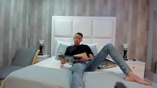 Snapshot of TadeoFostter chatting on March 14, 2026, 12:10 pm TadeoFostter online show from March 14, 2026, 12:10 pm