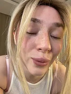 Snapshot of KittiLin chatting on March 13, 2026, 9:10 pm KittiLin online show from March 13, 2026, 9:10 pm