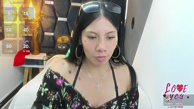 Snapshot of Abril_Fox__ chatting on March 25, 2026, 9:21 pm Abril Fox online show from March 25, 2026, 9:21 pm