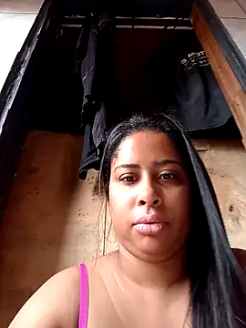 gatinha20257 online show from April 28, 2026, 12:10 pm