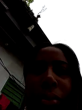 gatinha20257 online show from April 29, 2026, 12:53 pm