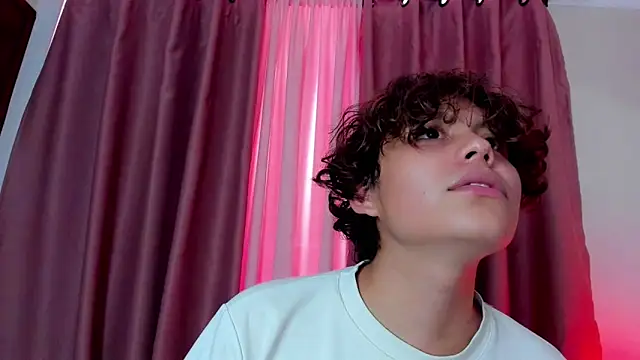 Snapshot of chico_medusa chatting on March 13, 2026, 7:42 pm chico medusa online show from March 13, 2026, 7:42 pm