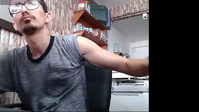 Snapshot of jhosuamoore chatting on March 11, 2026, 6:58 pm jhosuamoore online show from March 11, 2026, 6:58 pm