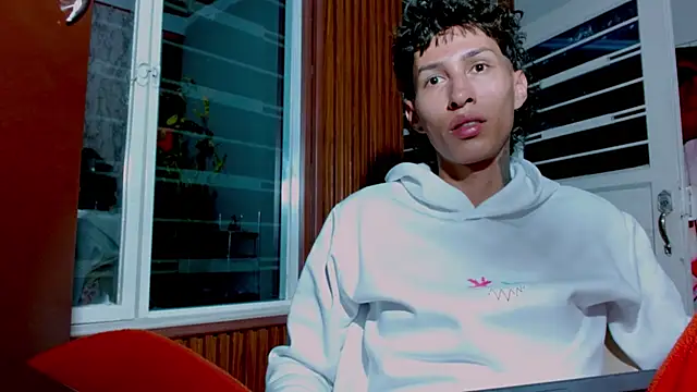 Snapshot of Daniel_DLuxxx chatting on March 17, 2026, 4:28 am Daniel DLuxxx online show from March 17, 2026, 4:28 am