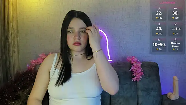Julieth Caandy online show from May 15, 2026, 12:01 pm