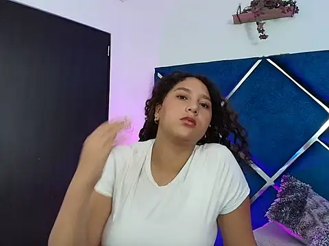 Snapshot of AnaisNuaghty chatting on March 12, 2026, 12:33 pm AnaisNuaghty online show from March 12, 2026, 12:33 pm