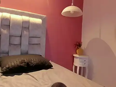 Snapshot of Jackie_Sins chatting on March 13, 2026, 12:39 am Jackie Sins online show from March 13, 2026, 12:39 am