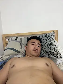 Cunzhangshibage02 online show from May 26, 2026, 4:19 am