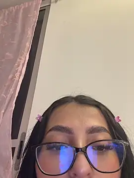 Snapshot of _QaraH chatting on March 13, 2026, 1:56 am QaraH online show from March 13, 2026, 1:56 am