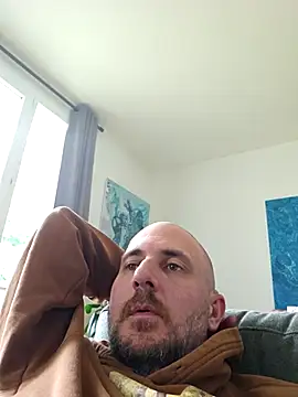 dufatcock online show from May 11, 2026, 3:07 pm