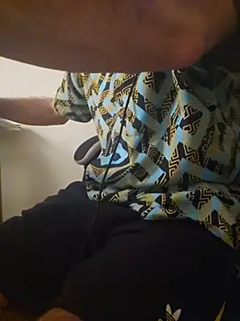 dufatcock online show from May 28, 2026, 3:15 am