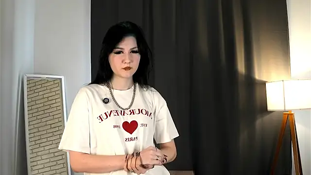 Snapshot of JohnaDoria chatting on March 14, 2026, 5:02 am JohnaDoria online show from March 14, 2026, 5:02 am