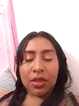 Snapshot of Charlotte-Jasper98 chatting on March 12, 2026, 6:58 pm Charlotte-Jasper98 online show from March 12, 2026, 6:58 pm